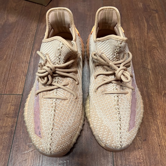 Yeezy 350 Clay
